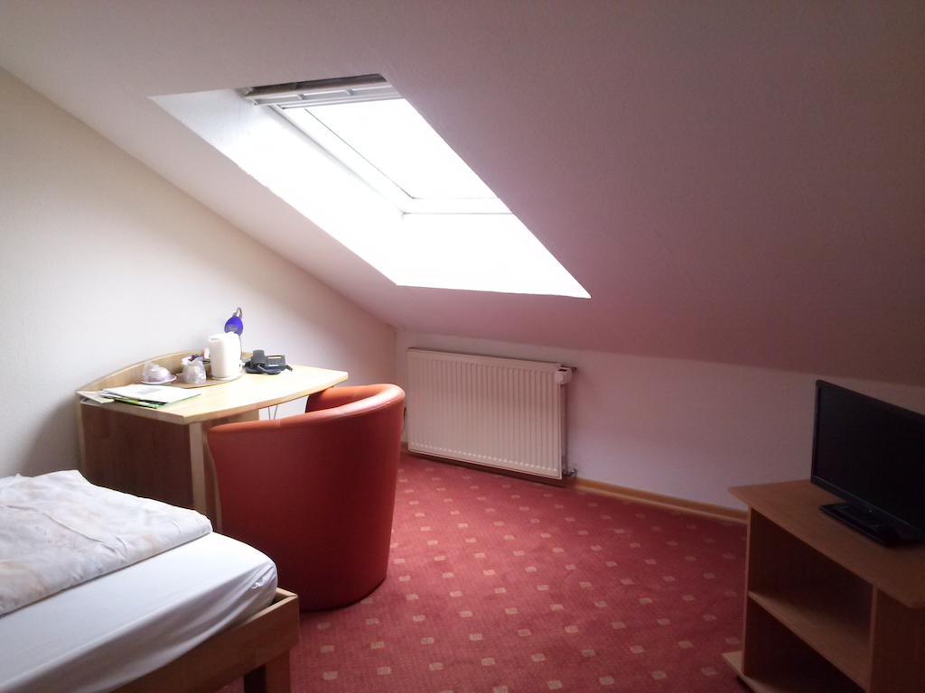 Hotel Garni Am Bowenberg Niederzissen Room photo